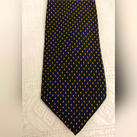 YVES SAINT LAURENT 100% SILK SILK SILK TIE TIE NECKTIE ITALY VINTAGE CLASSIC F2 - Picture 1 of 7